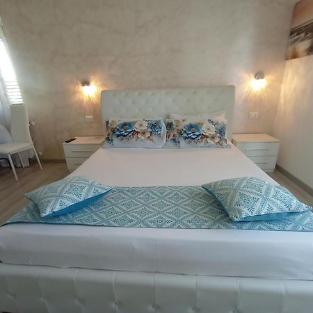 Viola Di Mare Rooms And Parking Термолі Екстер'єр фото