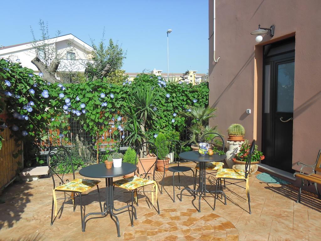 Viola Di Mare Rooms And Parking Термолі Екстер'єр фото