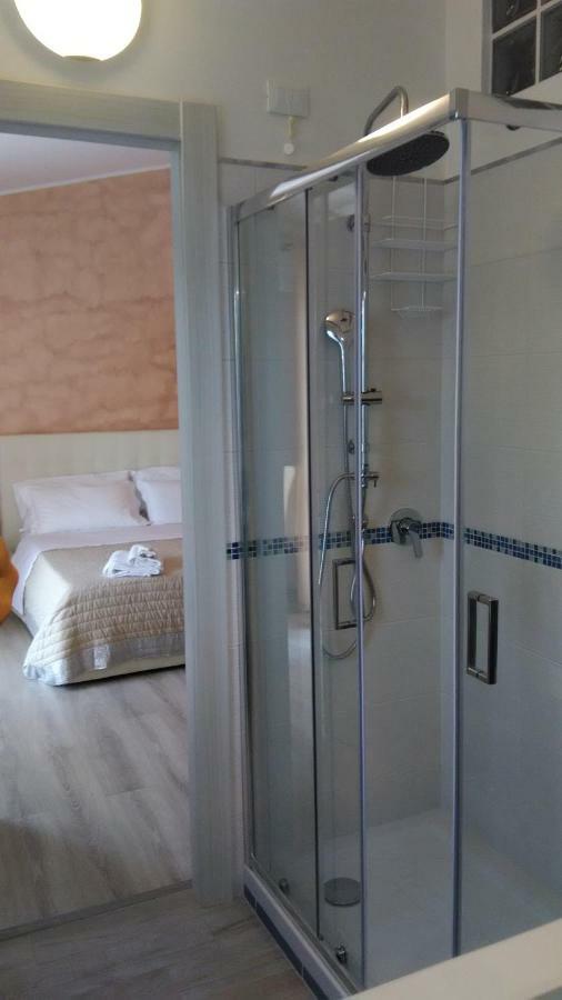 Viola Di Mare Rooms And Parking Термолі Екстер'єр фото